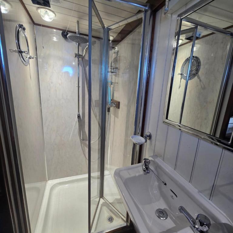 Peniche Saul Nomad - Chambre Double Deluxe avec Douche - 4