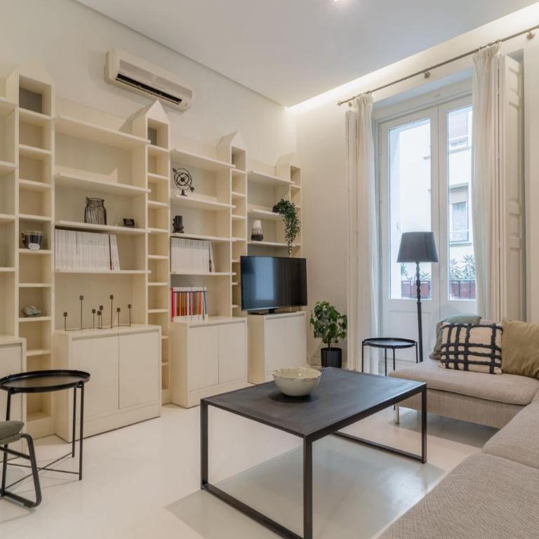 Spacious modern-3Bedrooms 2Bathrooms-Plaza Mayor - Apartamento de 3 dormitorios - 1