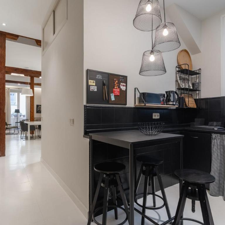 Spacious modern-3Bedrooms 2Bathrooms-Plaza Mayor - Apartamento de 3 dormitorios - 9