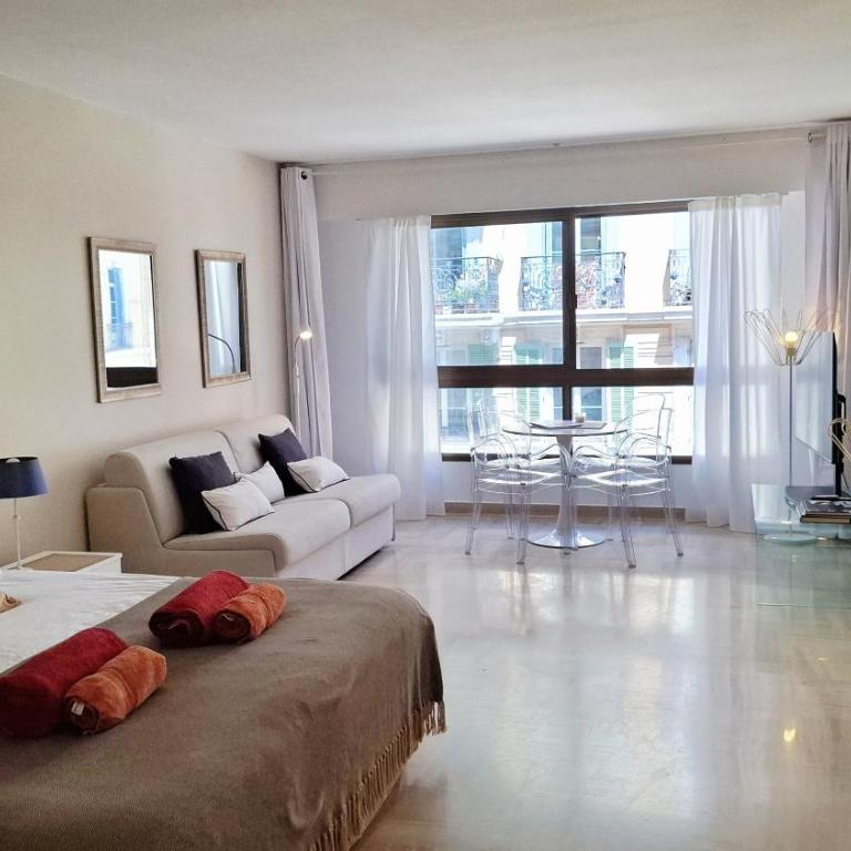Gray d'Albion - Cannes Rue d'Antibes - 2 Minutes walk from Beach, Palais des Festivals, Boulevard de la Croisette - Free Parking - Estudio Superior - 1