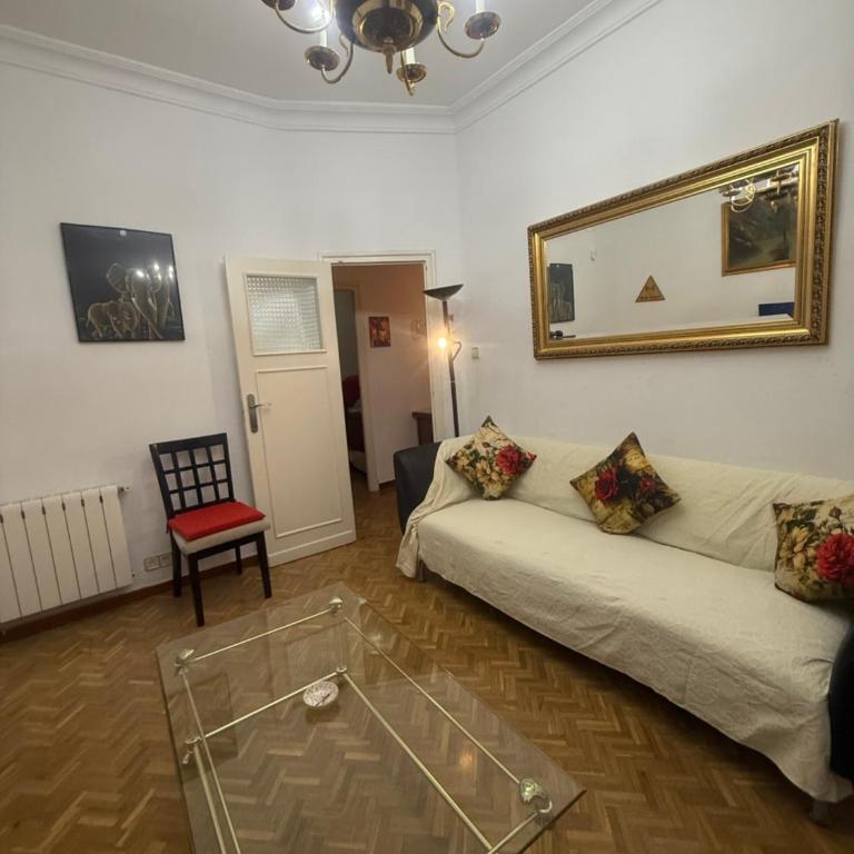 apartamento Madrid rio - Three-Bedroom Apartment - 10