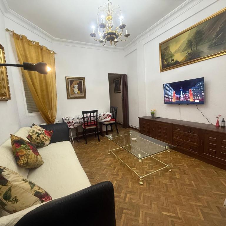apartamento Madrid rio - Three-Bedroom Apartment - 12