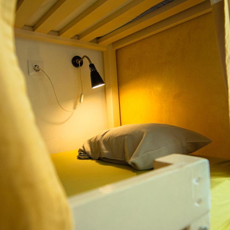 Casa Caracol - Cama en habitación compartida para mujeres de 7 camas con baño privado - 7