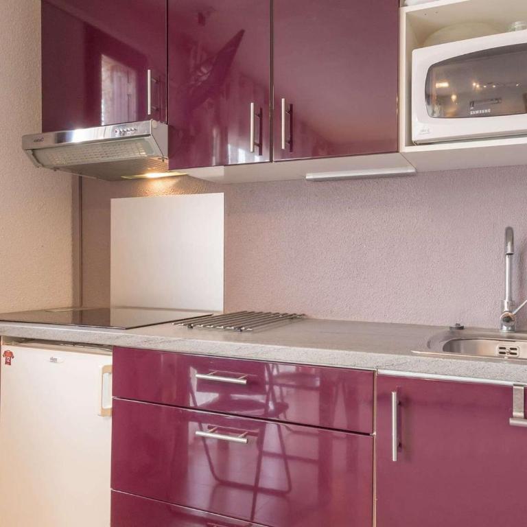 Studio cosy avec coin nuit, proche télécabine et centre, parking - FR-1-330C-21 - Appartement (3 Adultes) - 11