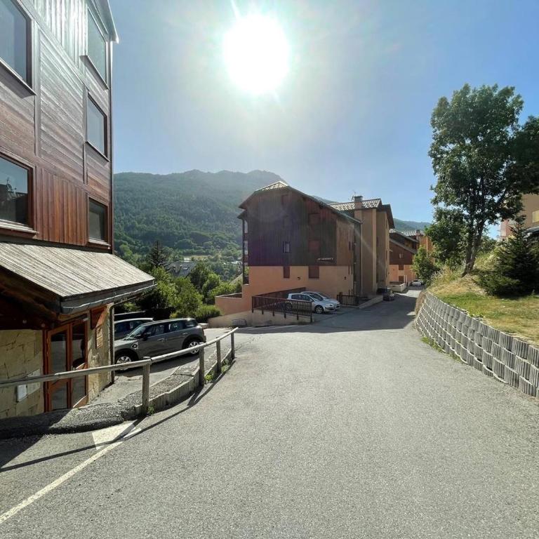 Duplex 64m² 5 pièces, 8 pers., Parking, animaux bienvenus - Briançon - FR-1-330C-132 - Appartement - 20