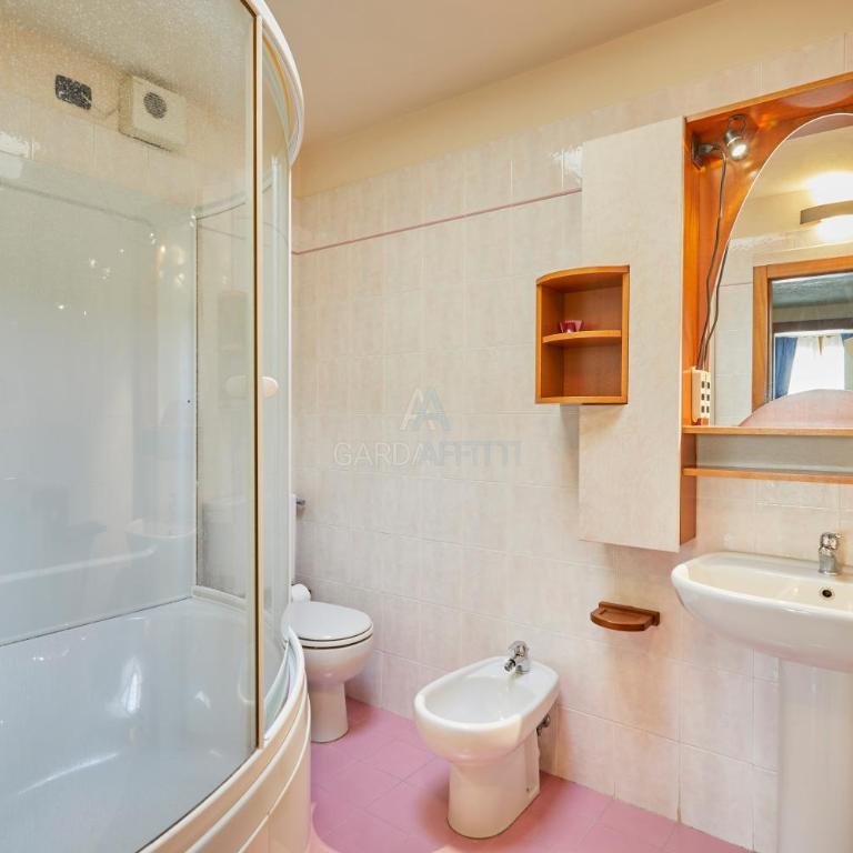 Platino Apartment - Jacuzzi privata con tre Piscine residenziali ed un bar a 200m dal Lago - Appartamentino su 2 Livelli - 27