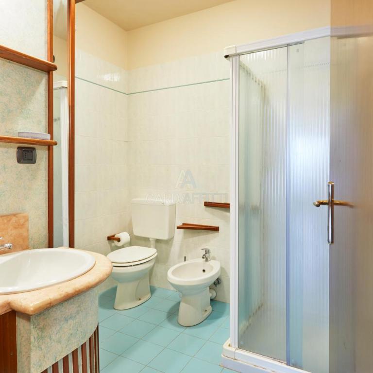 Platino Apartment - Jacuzzi privata con tre Piscine residenziali ed un bar a 200m dal Lago - Appartamentino su 2 Livelli - 19