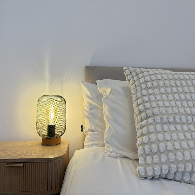 Boutique 2 Bedroom Apartment in Estepona Old Town Centre, Rooftop Terrace, 2 Min Walk to Beach - Apartamento de 2 dormitorios con balcón y terraza - 11