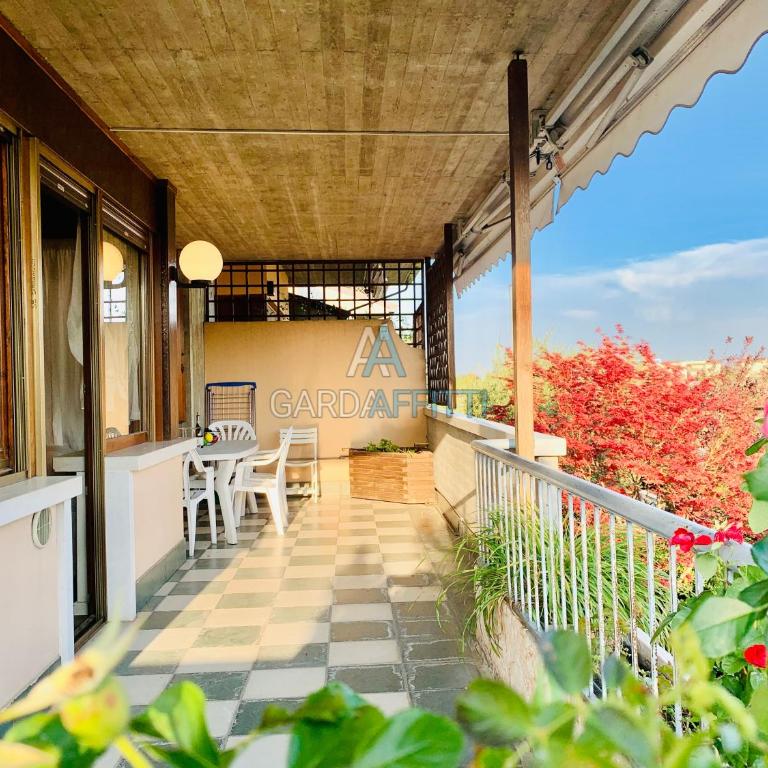 Platino Apartment - Jacuzzi privata con tre Piscine residenziali ed un bar a 200m dal Lago - Appartamentino su 2 Livelli - 8
