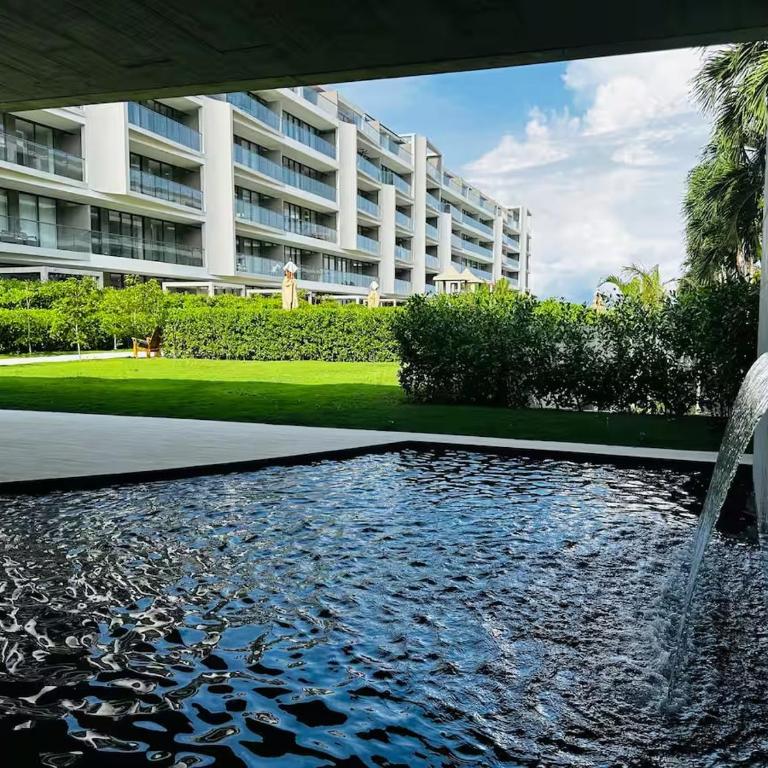 Shoreline Escape - Private Pool - Beach - Two-Bedroom Apartment - 61