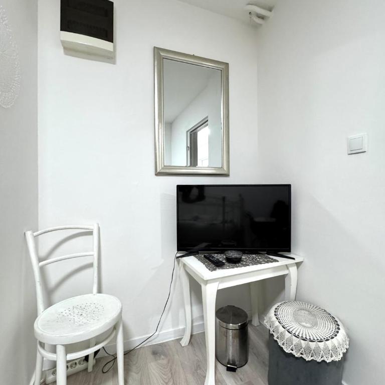 Hostel Pansion Lion - Deluxe Single Room - 5
