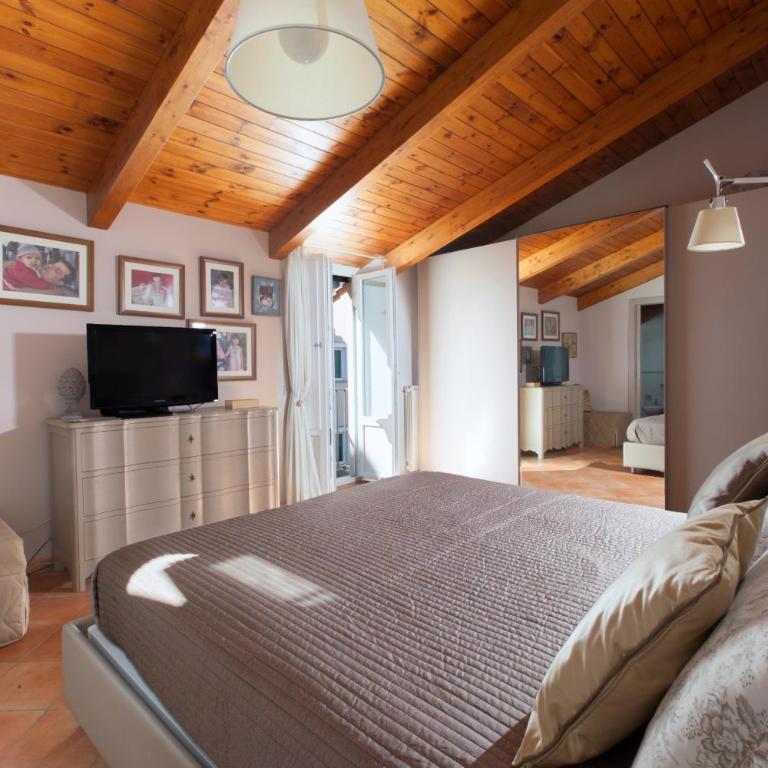 AMORE RENTALS - Palazzo Mary - Deluxe Apartment - 13