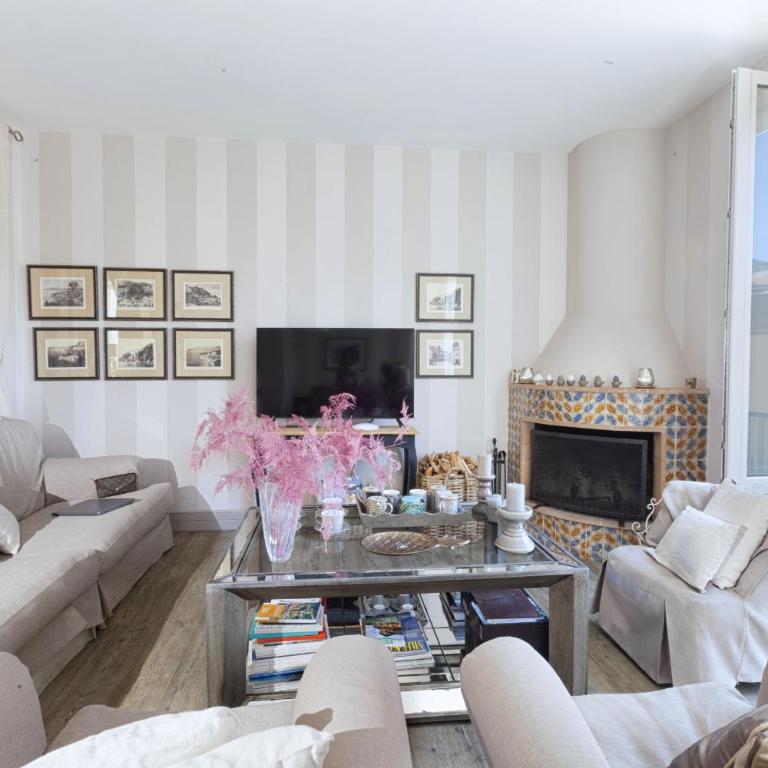 AMORE RENTALS - Palazzo Mary - Deluxe Apartment - 12