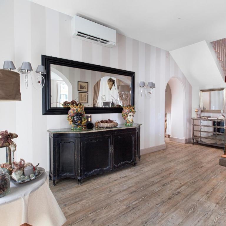 AMORE RENTALS - Palazzo Mary - Deluxe Apartment - 15