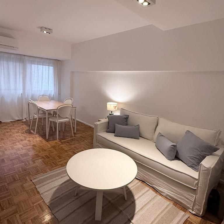Cómodo, practico y muy bien ubicado - Apartamento de 1 dormitorio - 1