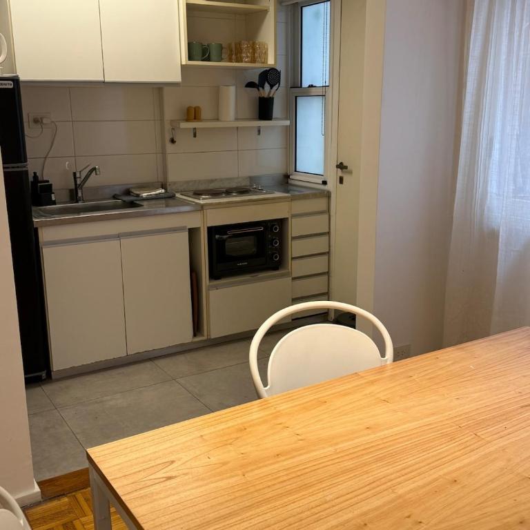 Cómodo, practico y muy bien ubicado - Apartamento de 1 dormitorio - 3