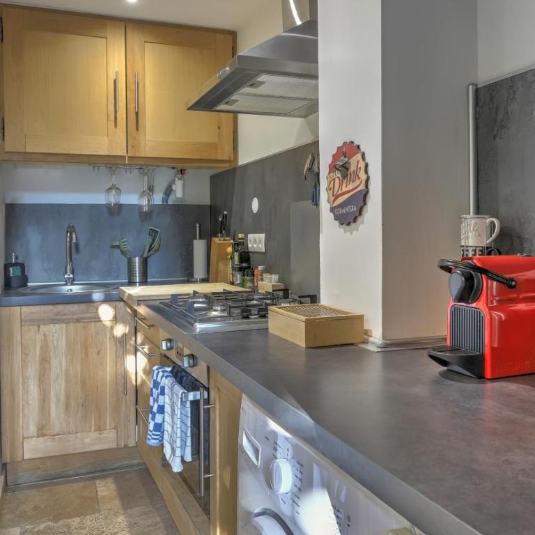 Cozy mezzanine dans bel immeuble HP Les Oliviers-4 - Appartamento con 1 Camera da Letto - 4