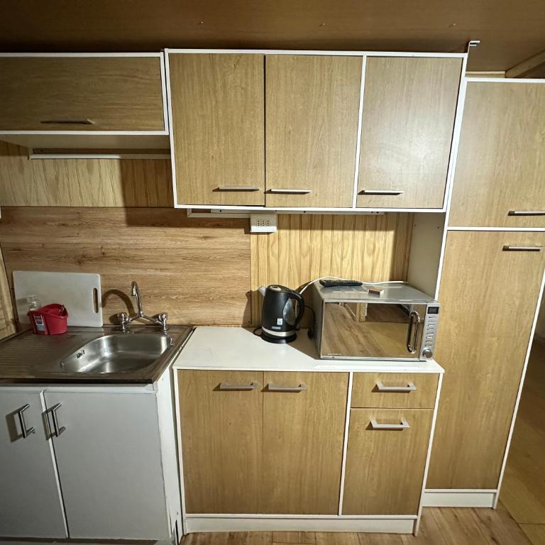 Zuni House - Three-Bedroom Apartment - 7