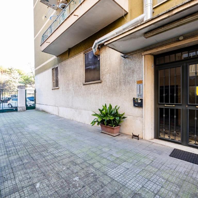 Elegant family home 5 min from Metro Station - Appartamento con 2 Camere da Letto - 25