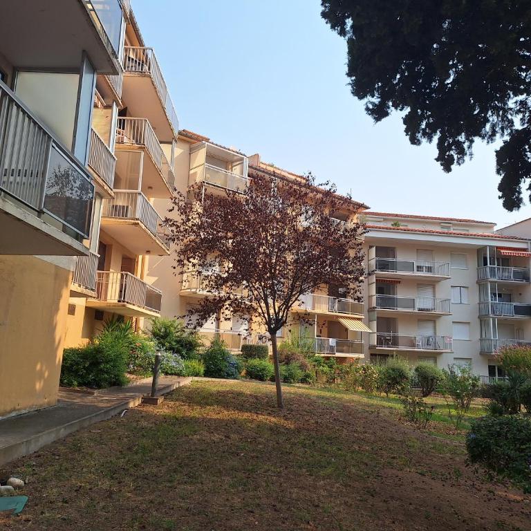 La Sardane - Appartement T3 - rdc - Appartement 2 Chambres - 6