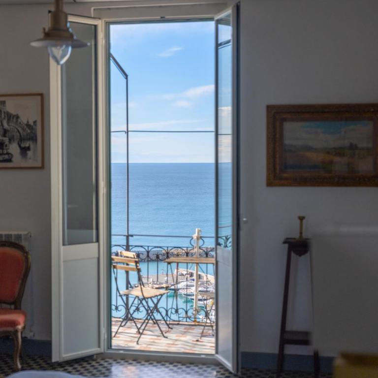 Casa Molinari - Beautiful old town Apartment with panoramic Sea views - Appartamento Standard con 3 Camere da Letto - 5