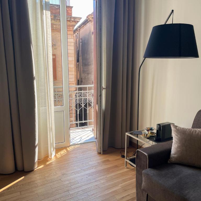 Tambasia rooms, Centro storico,Via Etnea - Deluxe Room (2 Adults + 1 Child) - 4