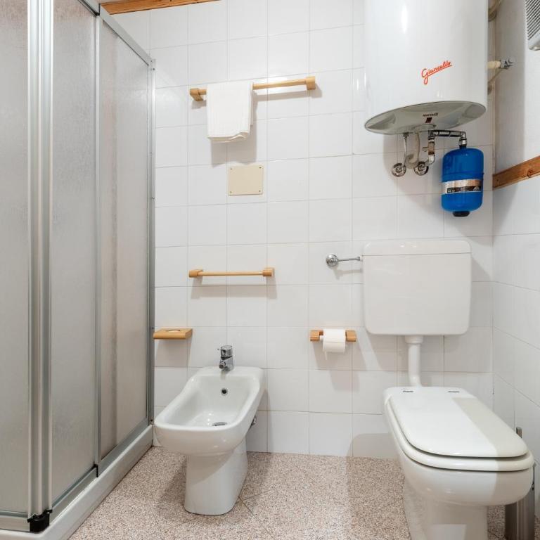 Chalet Mazod, a 5 minuti dagli impianti di sci - Free Wifi - Appartamento con 2 Camere da Letto - 15