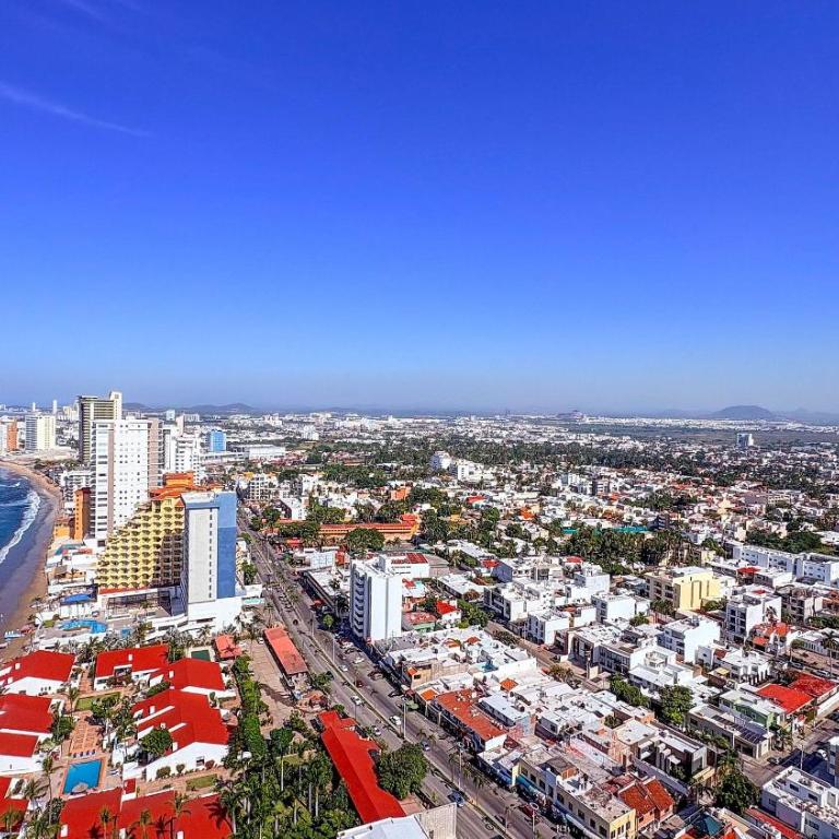 Condominios de lujo en el corazón de la Zona Dorada en Camino Al Mar. - Apartment with View and Balcony - 61