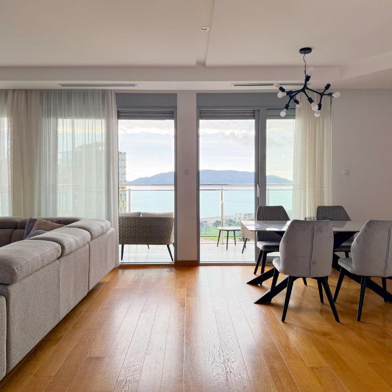 Seaview Apartment - Two-Bedroom Apartment - 1