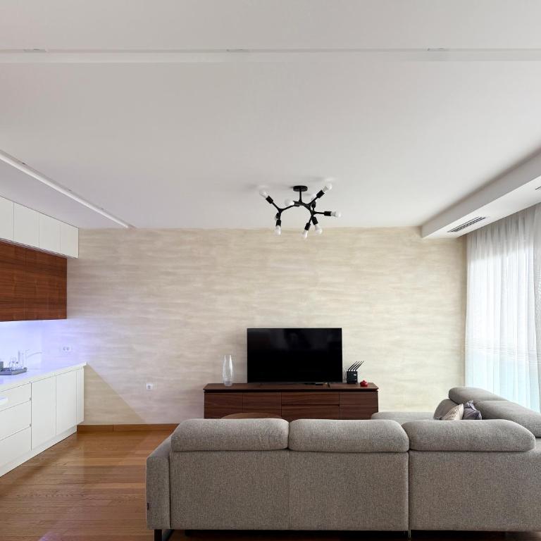Seaview Apartment - Two-Bedroom Apartment - 15