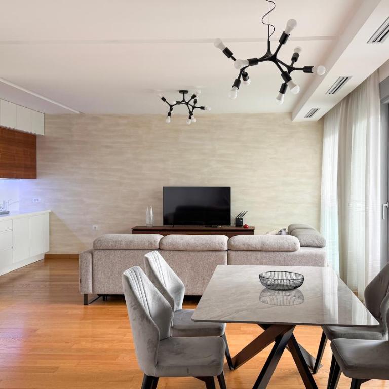 Seaview Apartment - Two-Bedroom Apartment - 26