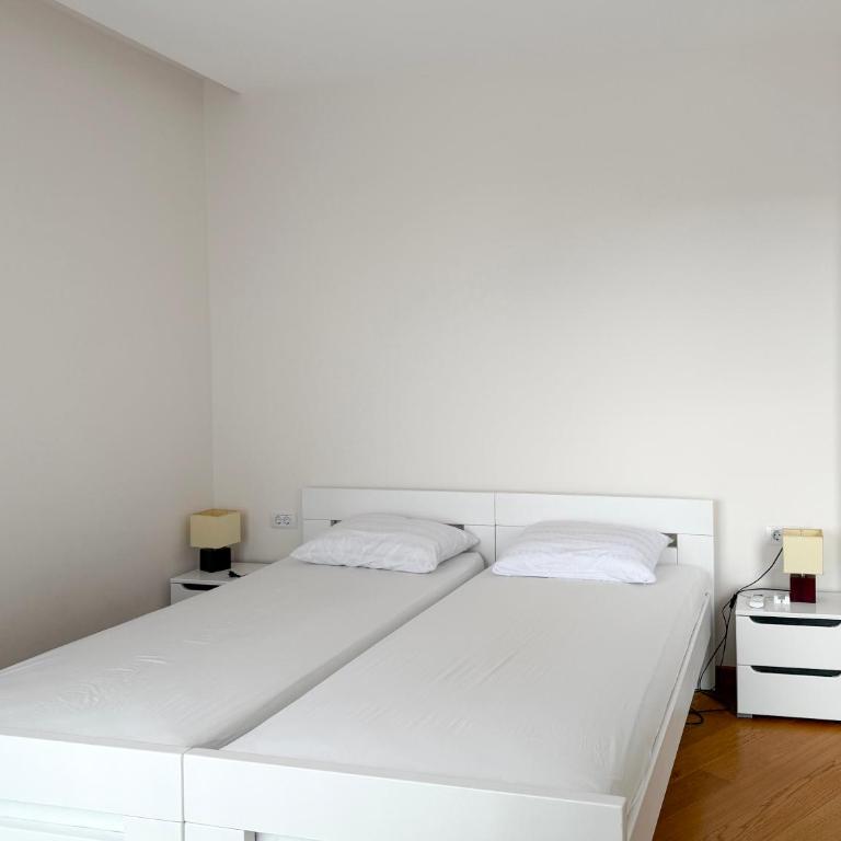 Seaview Apartment - Two-Bedroom Apartment - 28