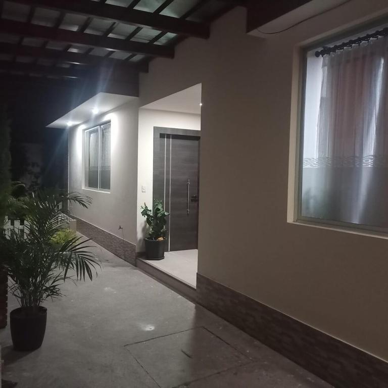 Departamento de 2 dormitorios en la Victoria, cerca de las Universidades con garaje gratis - Two-Bedroom Apartment - 27