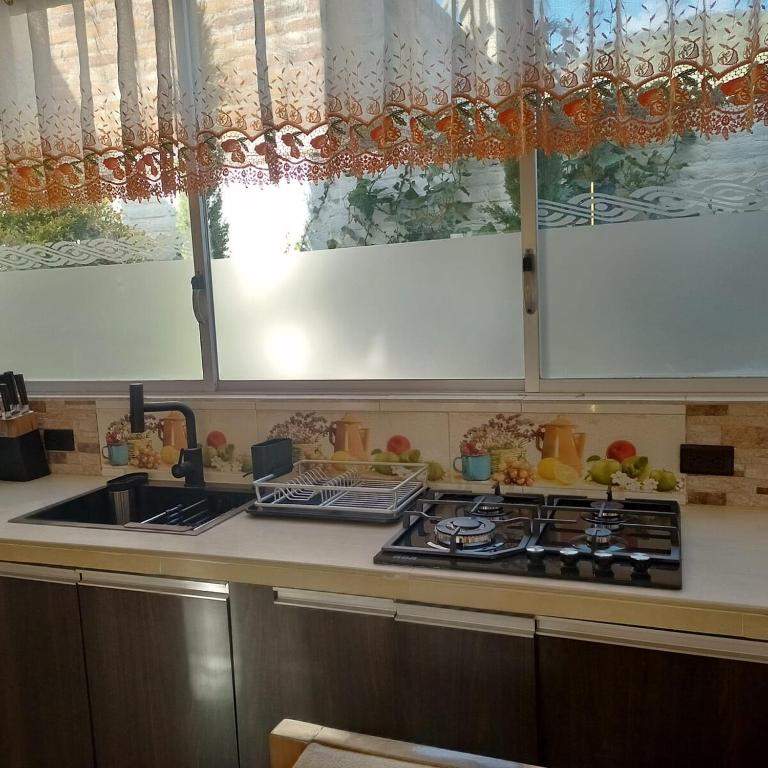 Departamento de 2 dormitorios en la Victoria, cerca de las Universidades con garaje gratis - Two-Bedroom Apartment - 29