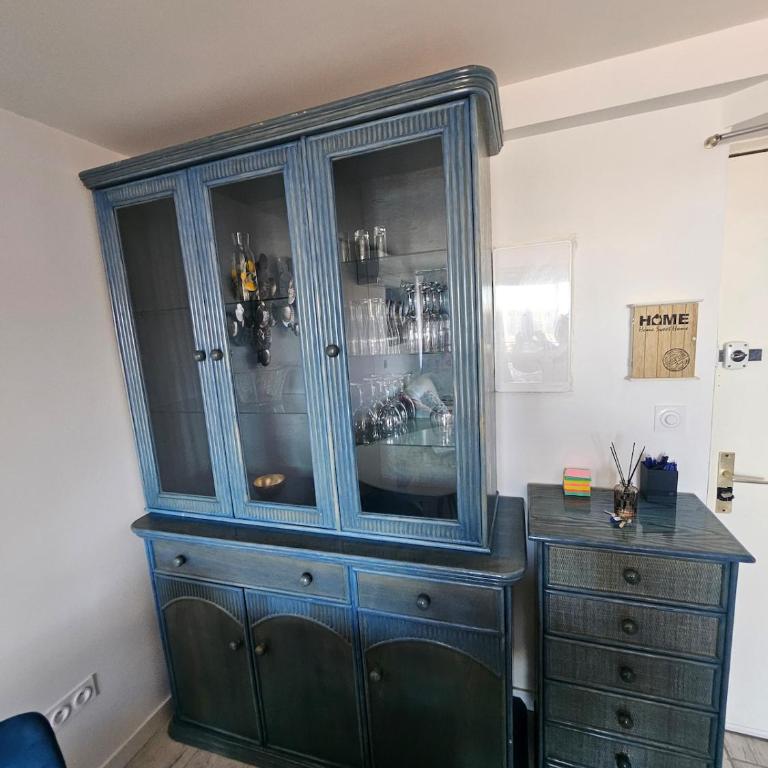 T2 appartement avec vue sur le port - Apartamento de 1 dormitorio - 2
