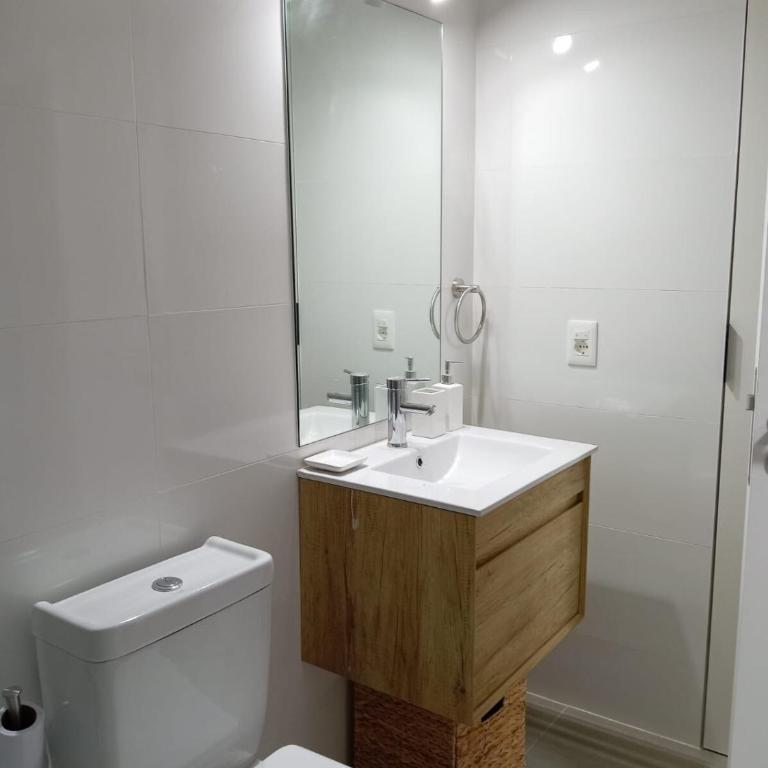Modern apartment in Tres Cruces with amenities - One-Bedroom Apartment - 2
