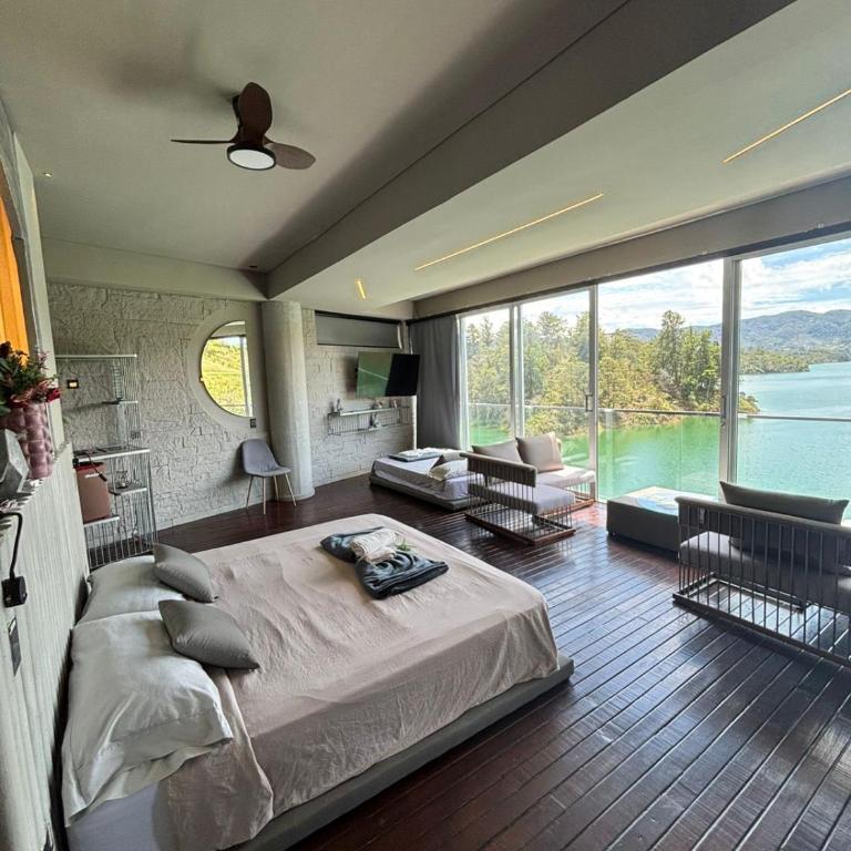 Elemynt Guatape - Villa - 10