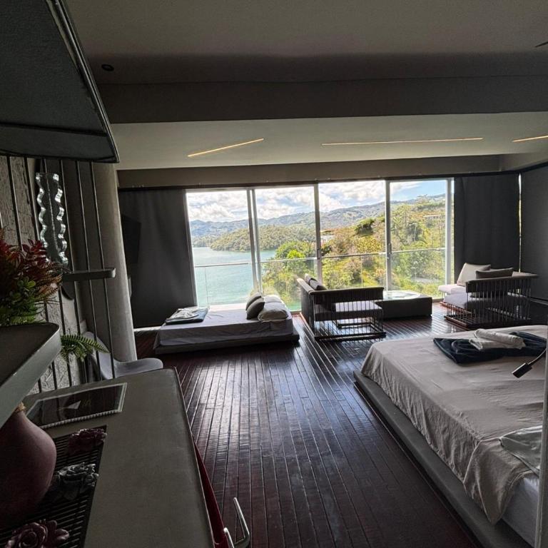 Elemynt Guatape - Villa - 12