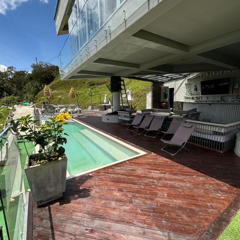 Elemynt Guatape - Villa - 21