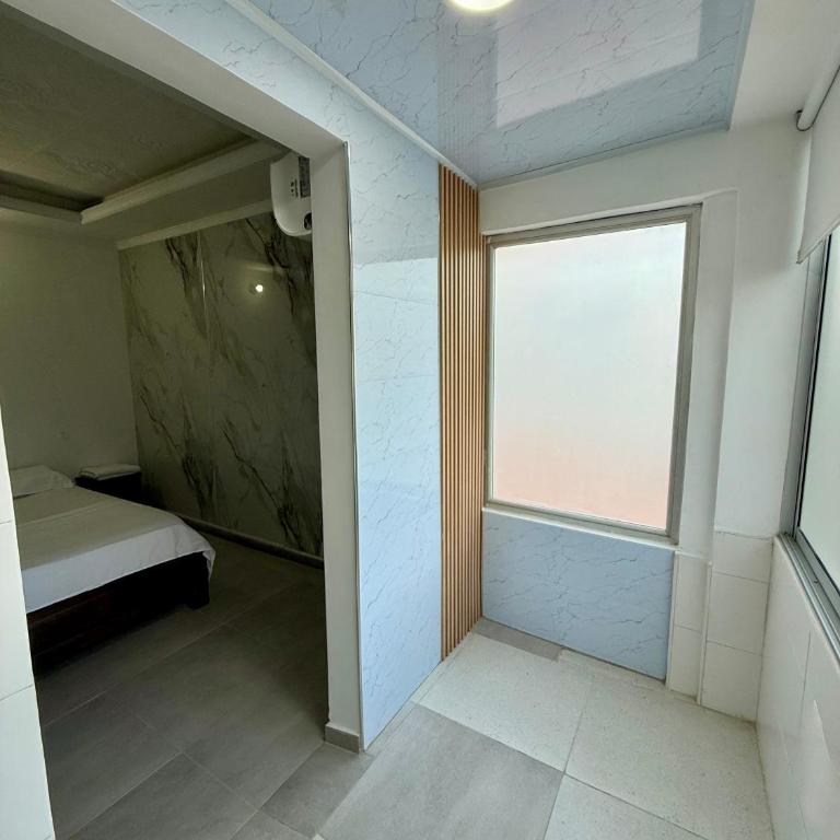 Apartaestudio Luiggis Cucuta - Habitación Doble Estándar con ventilador - 4