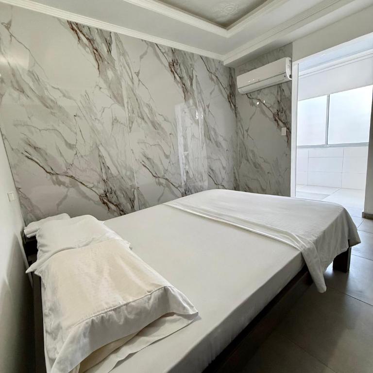 Apartaestudio Luiggis Cucuta - Habitación Doble Estándar con ventilador - 3