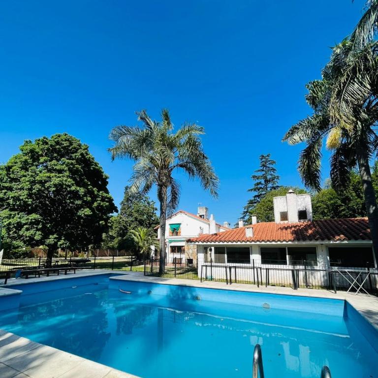 perfecta casa en Cordoba - Casa de 4 dormitorios - 1
