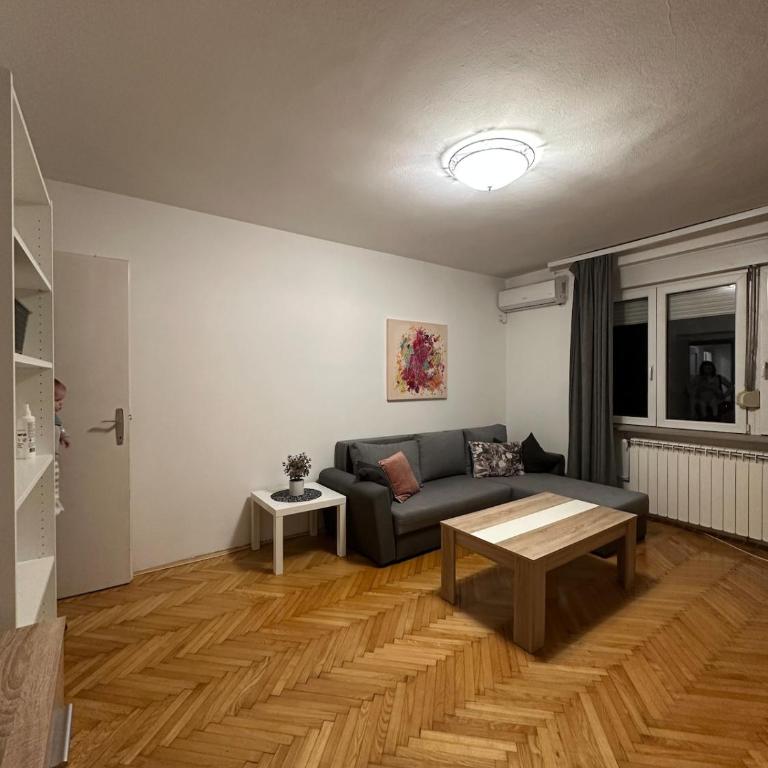 quiet place - One-Bedroom Apartment - 3