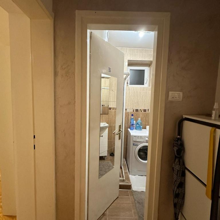 quiet place - One-Bedroom Apartment - 9