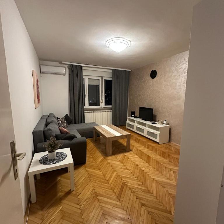 quiet place - One-Bedroom Apartment - 11