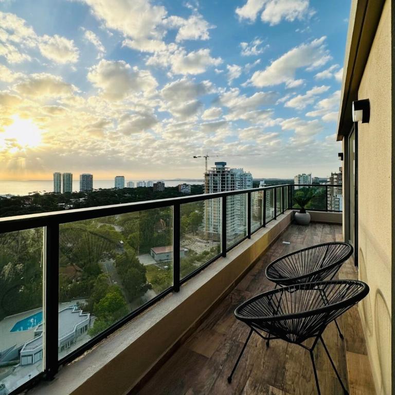 Luxurious new penthouse with ocean views - One-Bedroom Apartment - 24