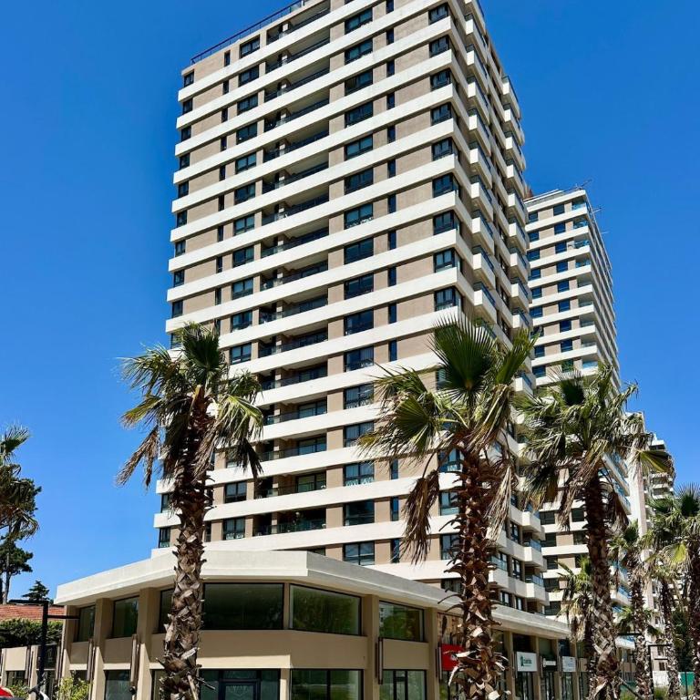 Luxurious new penthouse with ocean views - One-Bedroom Apartment - 36