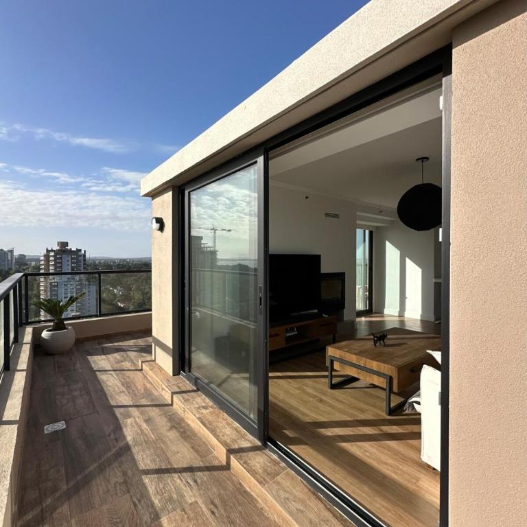 Luxurious new penthouse with ocean views - One-Bedroom Apartment - 12