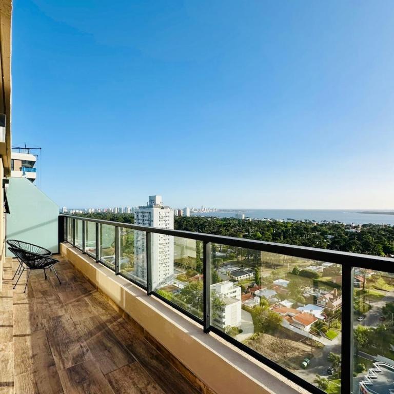 Luxurious new penthouse with ocean views - One-Bedroom Apartment - 9