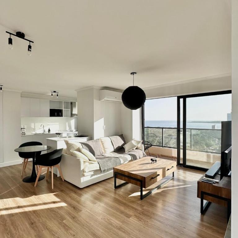 Luxurious new penthouse with ocean views - One-Bedroom Apartment - 1